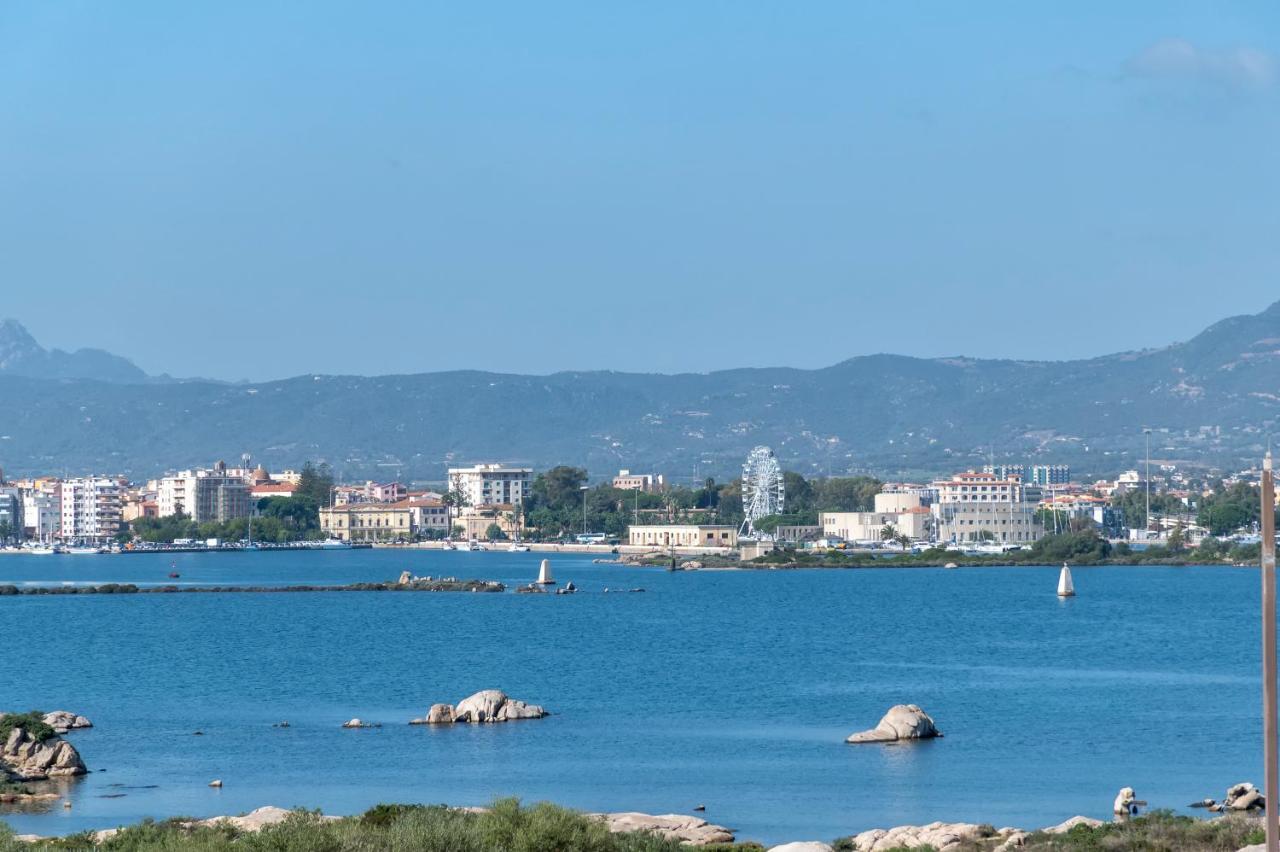 Top Floor Gulf View Apartment Olbia Ngoại thất bức ảnh