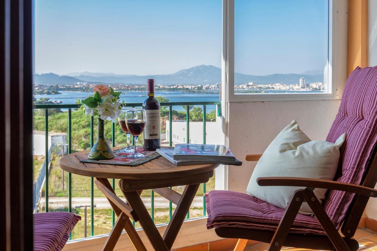 Top Floor Gulf View Apartment Olbia Ngoại thất bức ảnh
